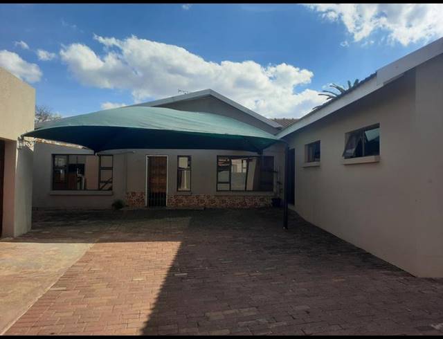 3 BEDROOM HOUSE FOR SALE IN ARCON PARK
